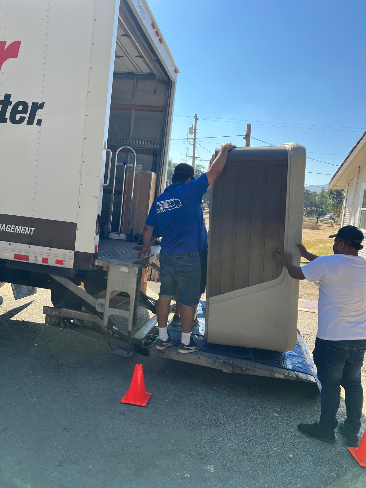 Roche's Moving Services Image